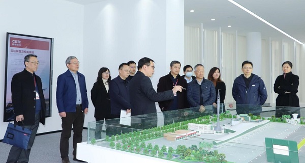 中(zhong)電(dian)國(guo)睿集(ji)團(tuán)領(ling)導(dao)一(yi)行莅臨國(guo)睿科(ke)技(ji)調研